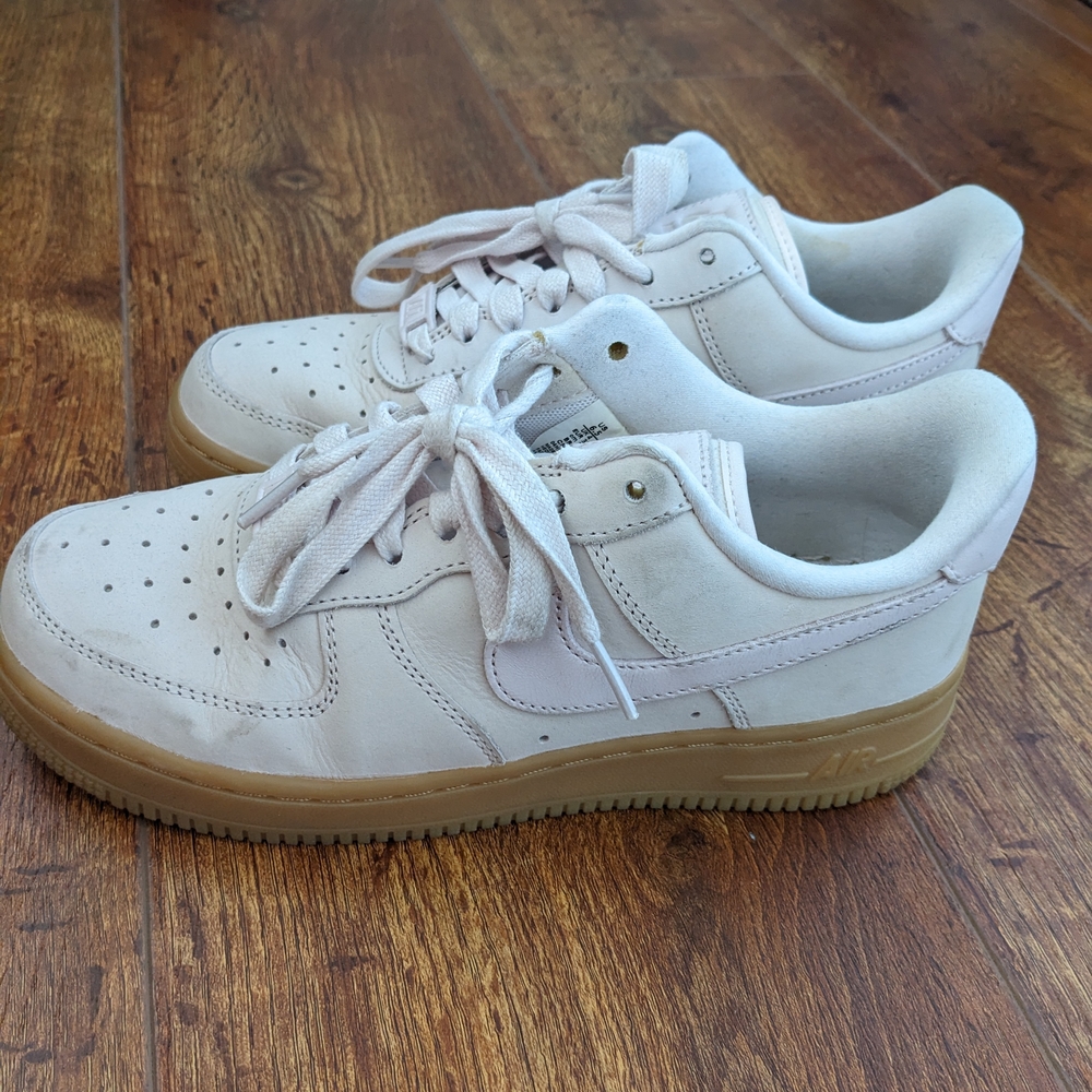 Nike Air Force 1 Low Top Sneakers - Light Pink with Gum Sole